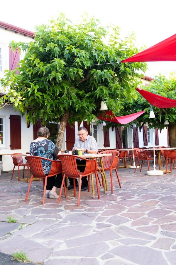 Hotel Juantorena Saint-Etienne-de-Baigorry Εξωτερικό φωτογραφία