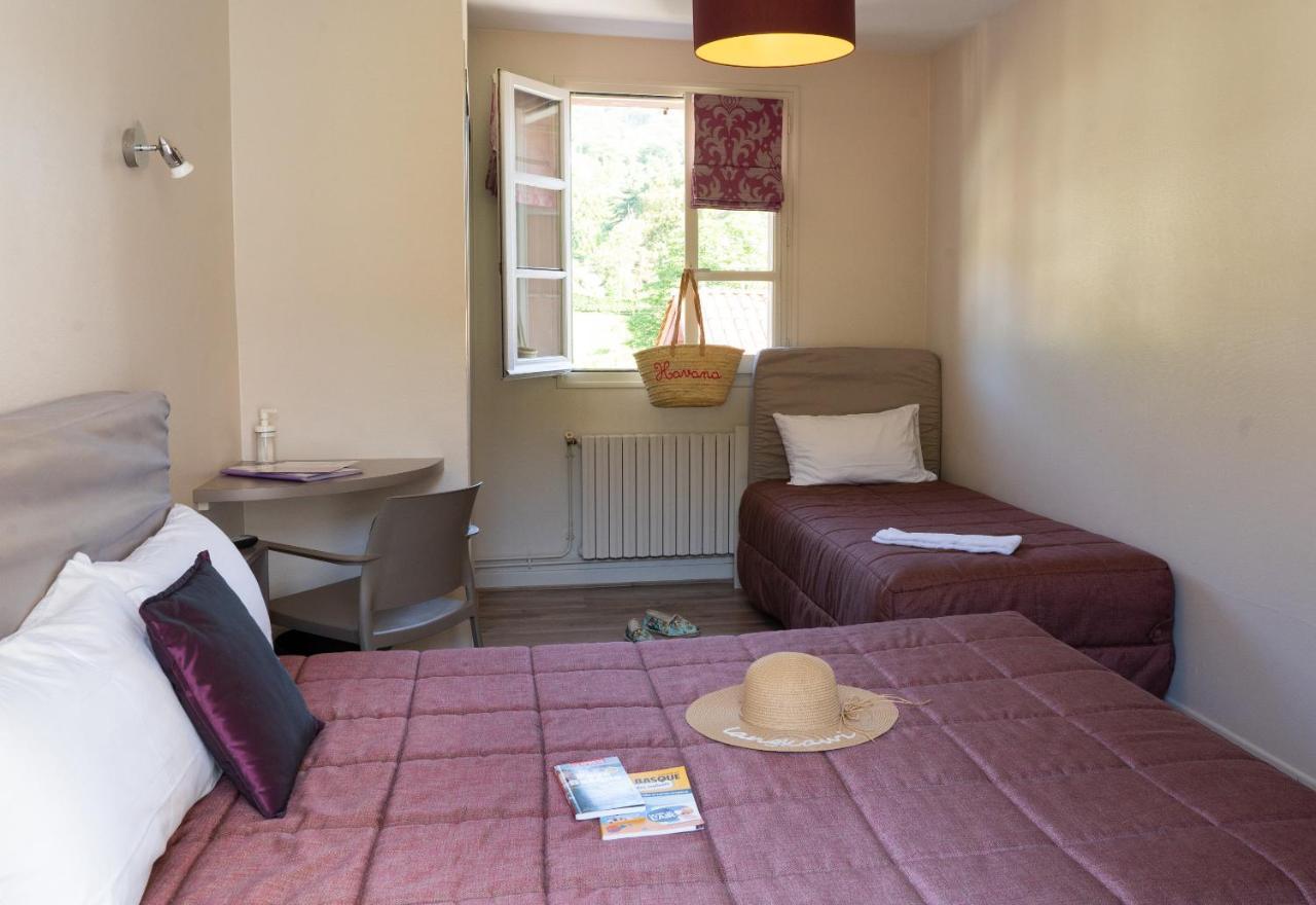 Hotel Juantorena Saint-Etienne-de-Baigorry Εξωτερικό φωτογραφία