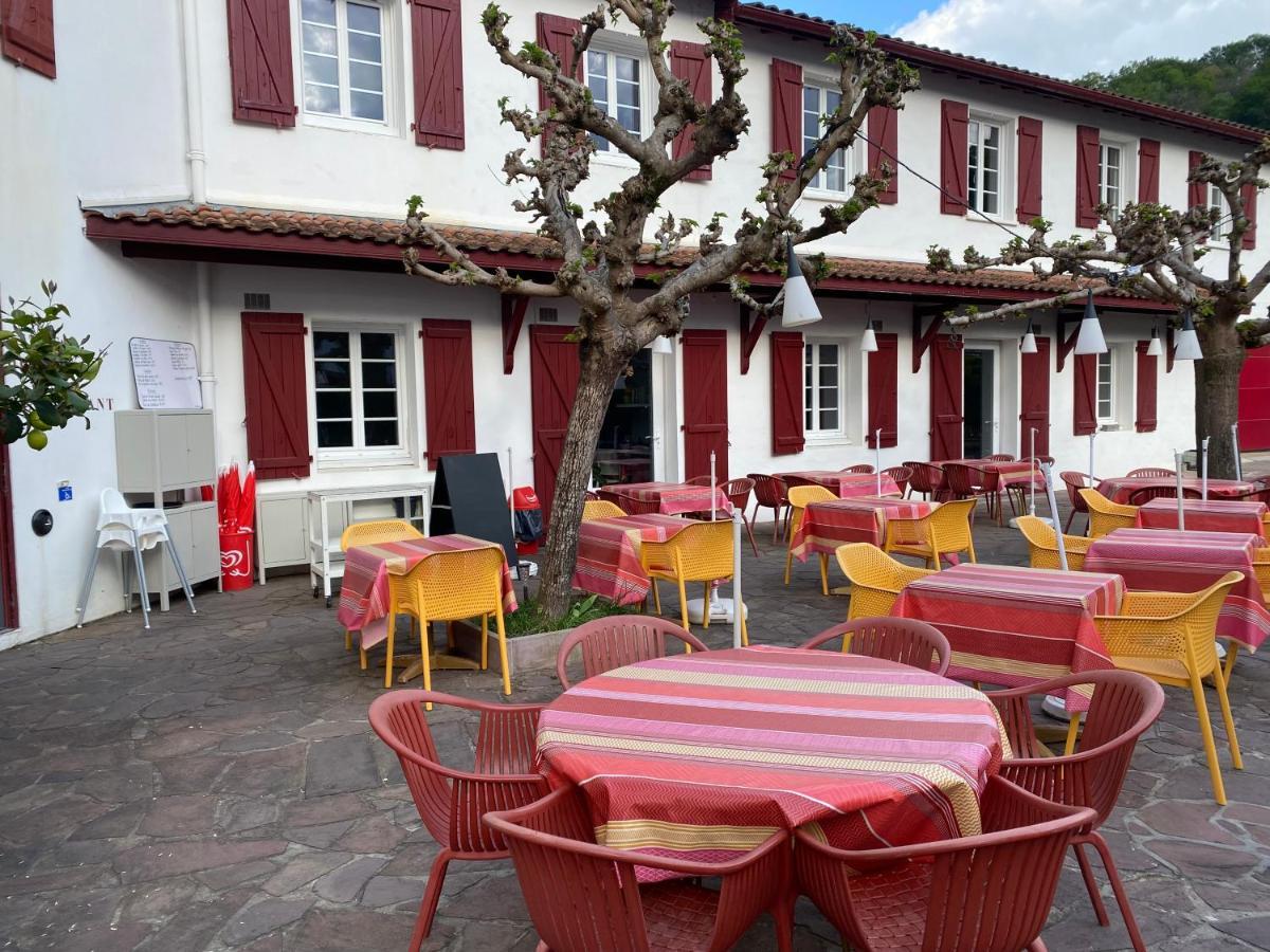 Hotel Juantorena Saint-Etienne-de-Baigorry Εξωτερικό φωτογραφία