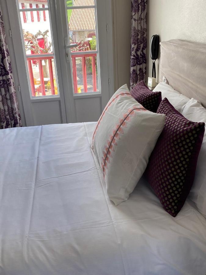 Hotel Juantorena Saint-Etienne-de-Baigorry Εξωτερικό φωτογραφία
